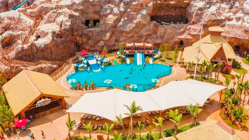 海南?；◢u水上王國仿真茅草瓦案例